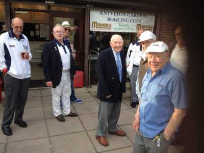 Arrival of Bill with Club Members 2016 - Knyveton Gardens Bowls Club